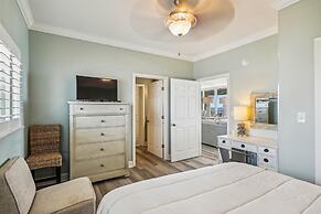 Oceania 703 3 Bedroom Condo by RedAwning