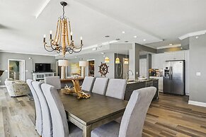 Oceania 703 3 Bedroom Condo by RedAwning