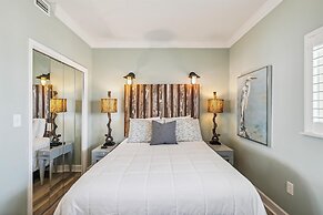 Oceania 703 3 Bedroom Condo by RedAwning