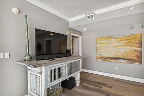 Oceania 703 3 Bedroom Condo by RedAwning