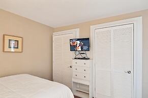 Dolphin Point 104b 2 Bedroom Condo by RedAwning