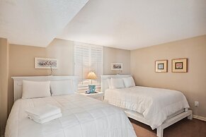 Dolphin Point 104b 2 Bedroom Condo by RedAwning