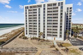 Shoreline Towers 1063 2 Bedroom Condo by RedAwning