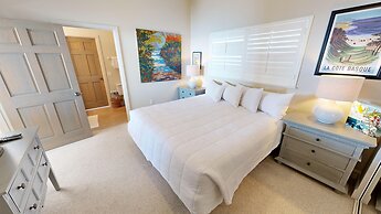 Oceania 906 3 Bedroom Condo by RedAwning