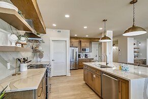 Oceania 307 3 Bedroom Condo by RedAwning