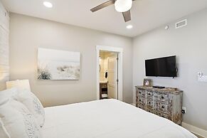 Oceania 307 3 Bedroom Condo by RedAwning