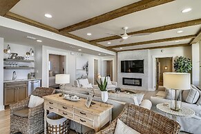 Oceania 307 3 Bedroom Condo by RedAwning