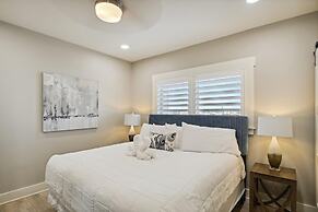 Oceania 307 3 Bedroom Condo by RedAwning