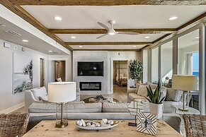 Oceania 307 3 Bedroom Condo by RedAwning