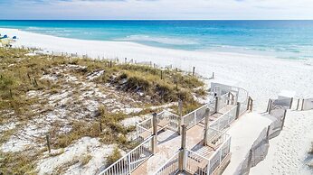 Destin Towers 21 2 Bedroom Condo by RedAwning