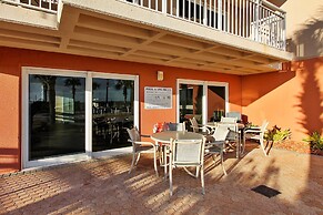 Destin Towers 21 2 Bedroom Condo by RedAwning