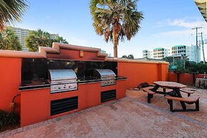 Destin Towers 21 2 Bedroom Condo by RedAwning