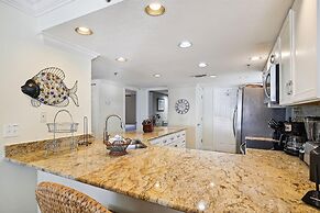 Destin Towers 21 2 Bedroom Condo by RedAwning