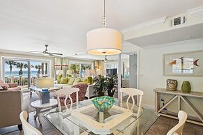 Destin Towers 21 2 Bedroom Condo by RedAwning