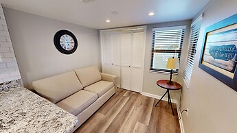 Inlet Reef 212 2 Bedroom Condo by RedAwning