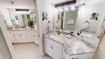 Inlet Reef 212 2 Bedroom Condo by RedAwning