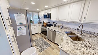 Inlet Reef 212 2 Bedroom Condo by RedAwning