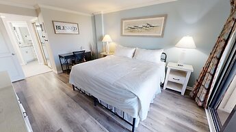 Inlet Reef 212 2 Bedroom Condo by RedAwning