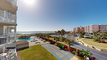 Inlet Reef 212 2 Bedroom Condo by RedAwning