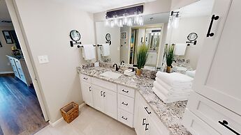 Inlet Reef 212 2 Bedroom Condo by RedAwning