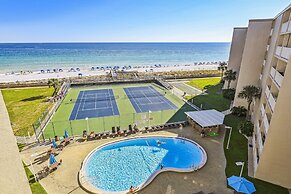 Holiday Surf & Racquet 614 2 Bedroom Condo by RedAwning