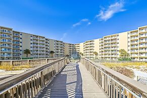 Holiday Surf & Racquet 614 2 Bedroom Condo by RedAwning