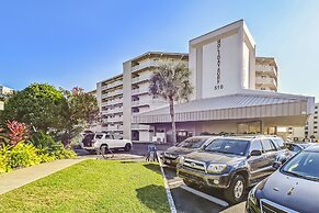 Holiday Surf & Racquet 614 2 Bedroom Condo by RedAwning