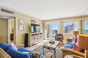 Holiday Surf & Racquet 614 2 Bedroom Condo by RedAwning