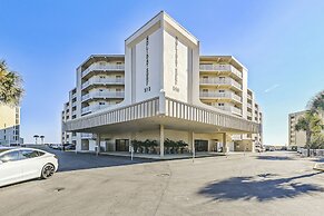 Holiday Surf & Racquet 614 2 Bedroom Condo by RedAwning