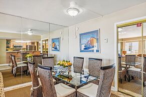 Holiday Surf & Racquet 614 2 Bedroom Condo by RedAwning