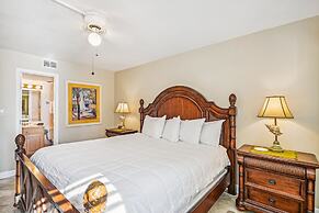 Holiday Surf & Racquet 614 2 Bedroom Condo by RedAwning