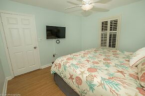 Pelican Beach 2011 1 Bedroom Condo by RedAwning