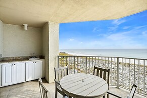 Inlet Reef 204 2 Bedroom Condo by RedAwning