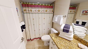 Inlet Reef 204 2 Bedroom Condo by RedAwning