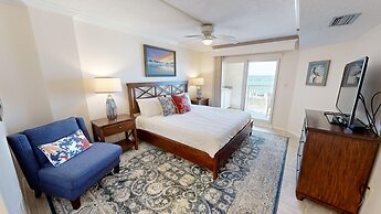 Inlet Reef 204 2 Bedroom Condo by RedAwning