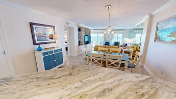 Inlet Reef 204 2 Bedroom Condo by RedAwning