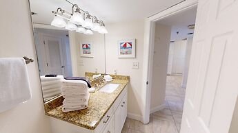 Inlet Reef 204 2 Bedroom Condo by RedAwning