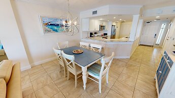 Inlet Reef 204 2 Bedroom Condo by RedAwning