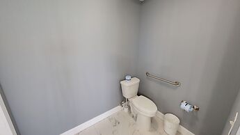 Oceania 607 3 Bedroom Condo by RedAwning