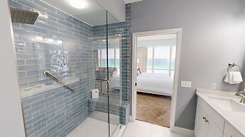 Oceania 607 3 Bedroom Condo by RedAwning