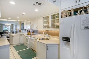 Inlet Reef 213 2 Bedroom Condo by RedAwning