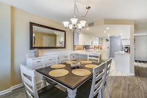 Inlet Reef 213 2 Bedroom Condo by RedAwning
