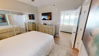 Oceania 405 3 Bedroom Condo by RedAwning