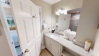 Oceania 405 3 Bedroom Condo by RedAwning