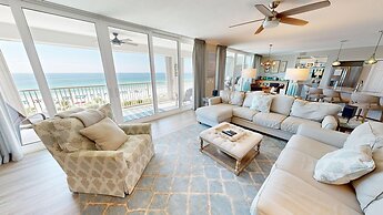 Oceania 405 3 Bedroom Condo by RedAwning