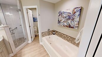 Oceania 405 3 Bedroom Condo by RedAwning