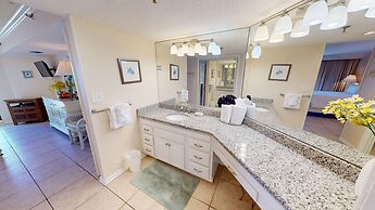Inlet Reef 305 2 Bedroom Condo by RedAwning
