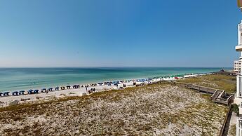 Inlet Reef 305 2 Bedroom Condo by RedAwning