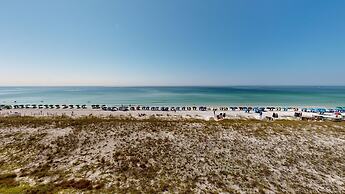 Inlet Reef 305 2 Bedroom Condo by RedAwning