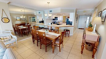 Inlet Reef 305 2 Bedroom Condo by RedAwning
